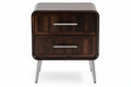 Elegante nachtkast met houten afwerking en metalen handgrepen
